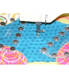 Grip Its blue with circles